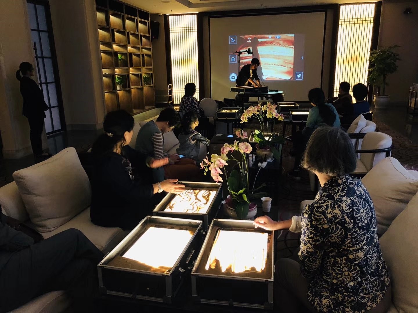 活動(dòng)圖片1.jpg 活動(dòng)圖片1.jpg